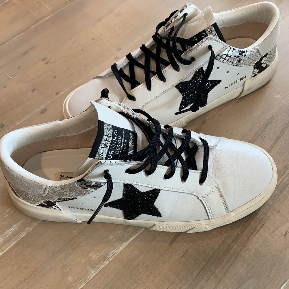▪️Vintage Havana Peggy Star Sequin Snake Leather Sneakers▪️ NEW!!!